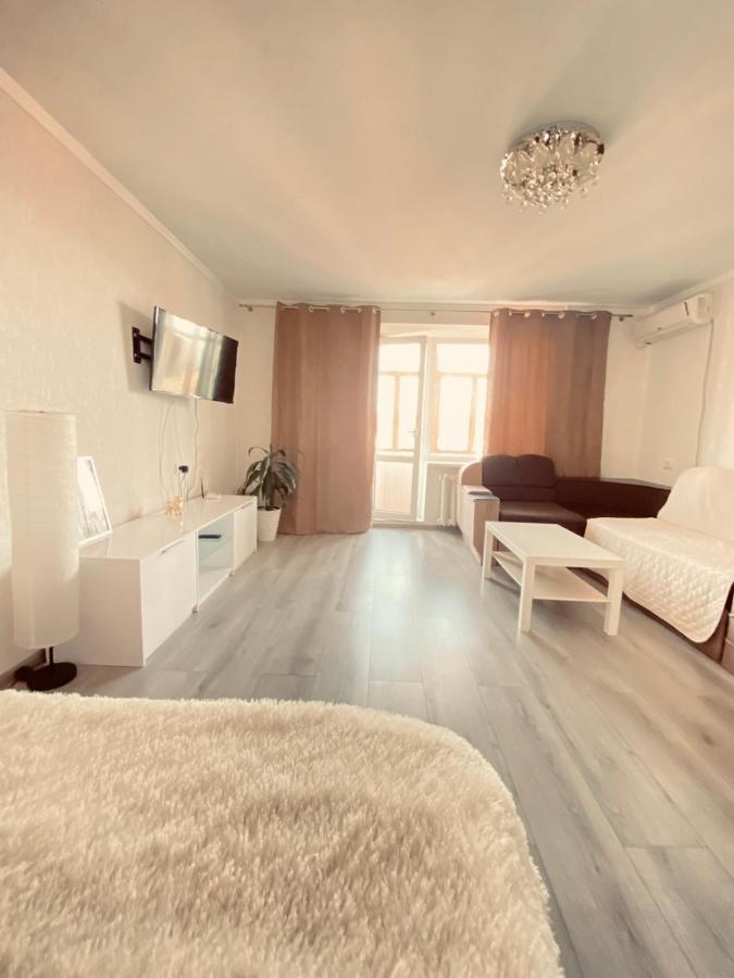 5 Minutes To The City Center Mykolaiv Exterior foto